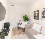 Квартира 77 кв.м в Побленоу, Барселона, после ремонта