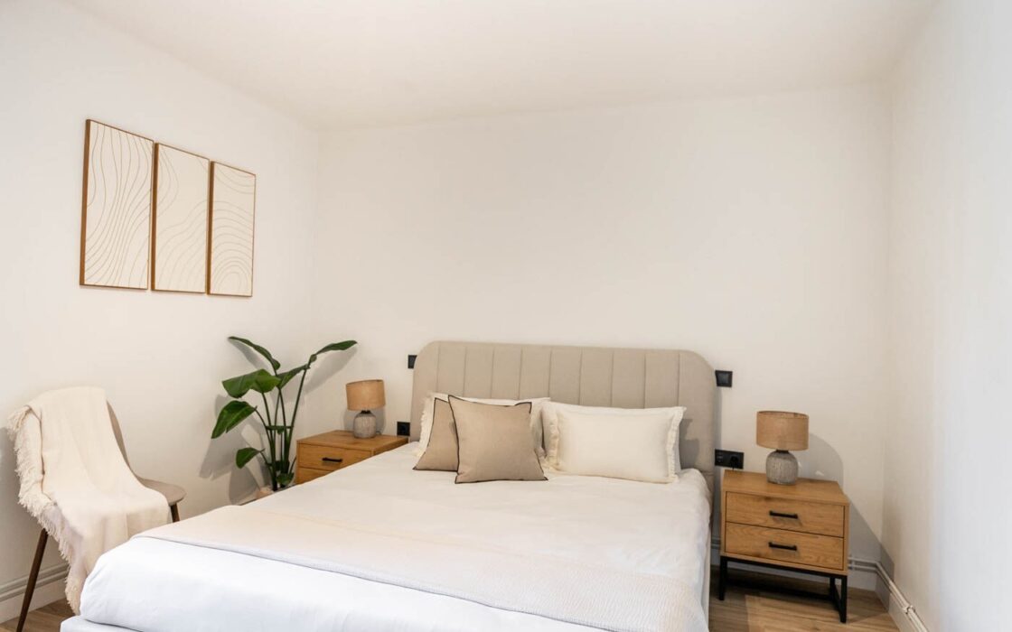 Уютная квартира с ремонтом в Побленоу, Барселона, 2 комнаты