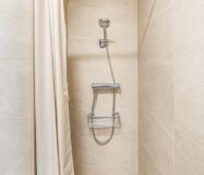 Уютная квартира с ремонтом в Побленоу, Барселона, 2 комнаты