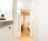 Уютная квартира с ремонтом в Побленоу, Барселона, 2 комнаты