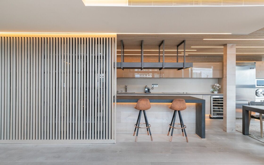 Дуплекс-пентхаус з терасами та морським видом у Барселоні