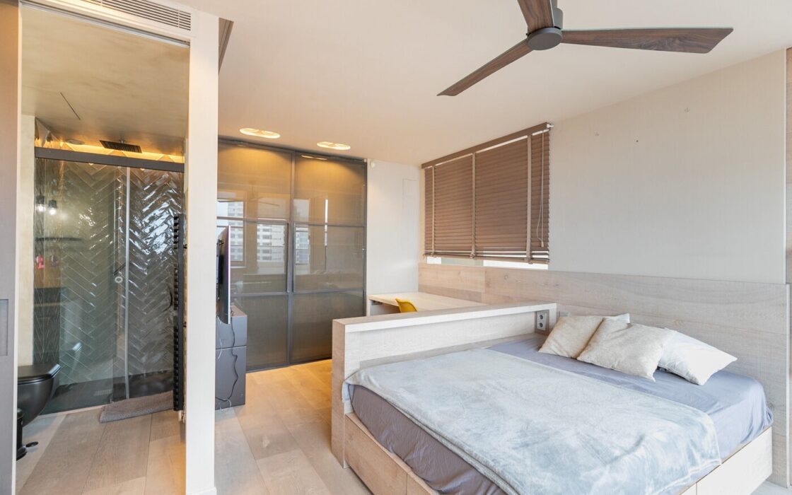 Дуплекс-пентхаус з терасами та морським видом у Барселоні