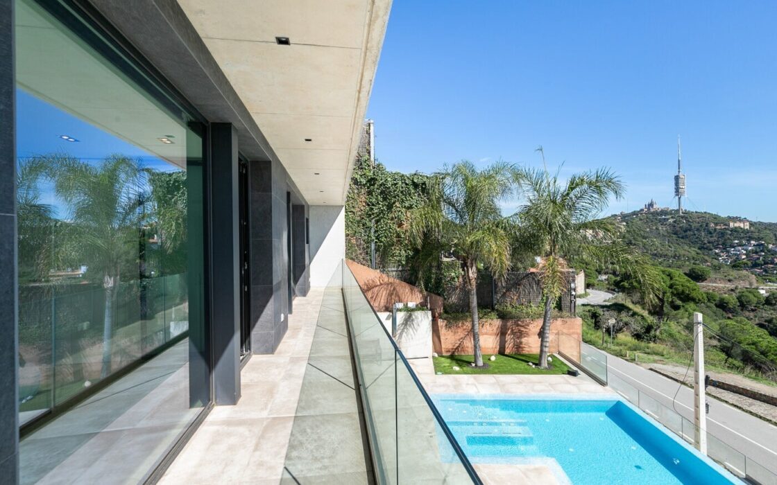 Елітна вілла з панорамним видом у Вальвидрері, 802 кв.м