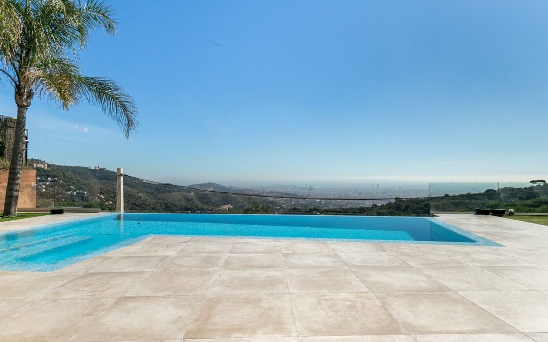 Елітна вілла з панорамним видом у Вальвидрері, 802 кв.м