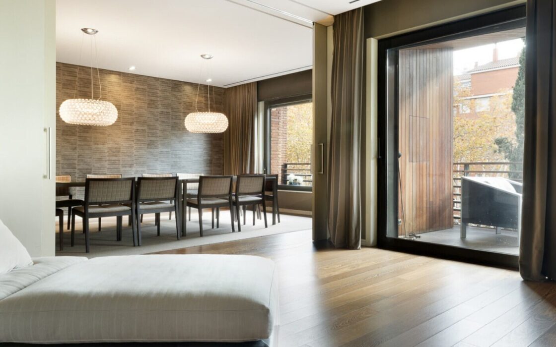 Просторная квартира с террасой в Барселоне 492 кв.м 4 комнаты