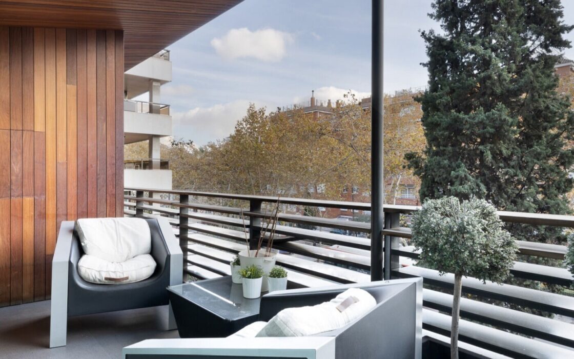 Просторная квартира с террасой в Барселоне 492 кв.м 4 комнаты