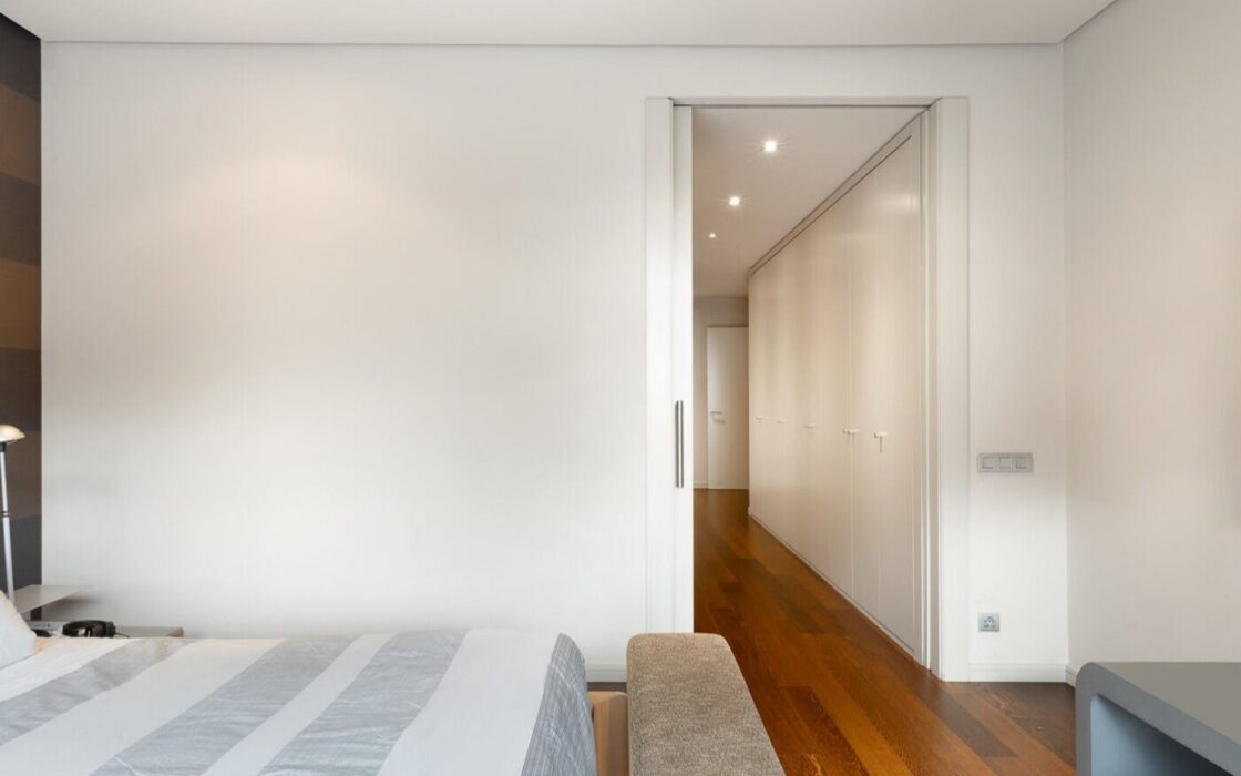 Просторная квартира с террасой в Барселоне 492 кв.м 4 комнаты