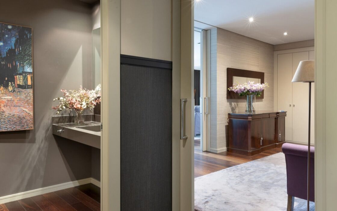 Просторная квартира с террасой в Барселоне 492 кв.м 4 комнаты