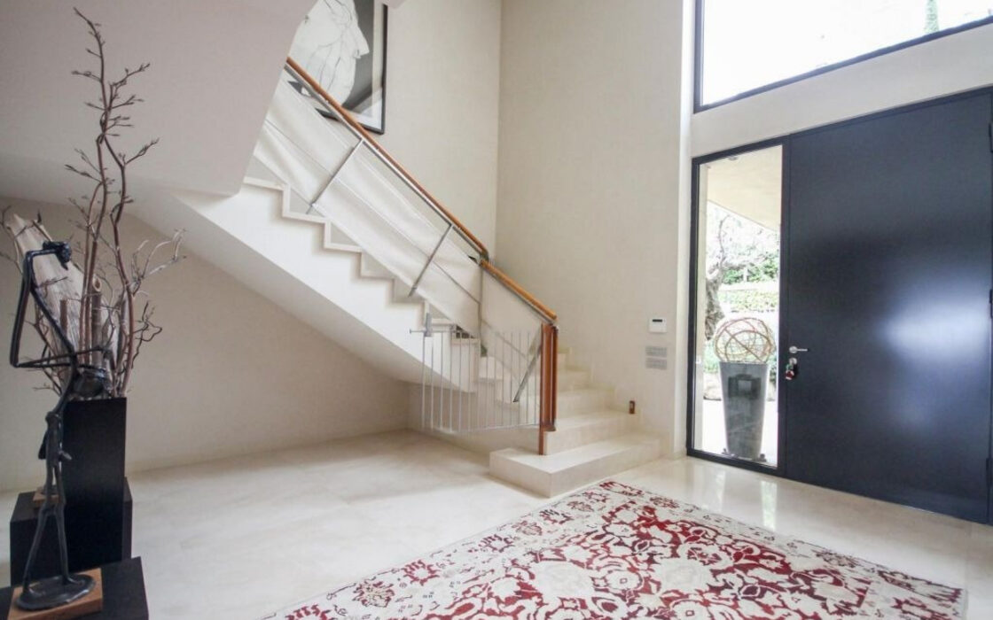 Особняк в Барселоні 1000 кв.м з чудовим видом