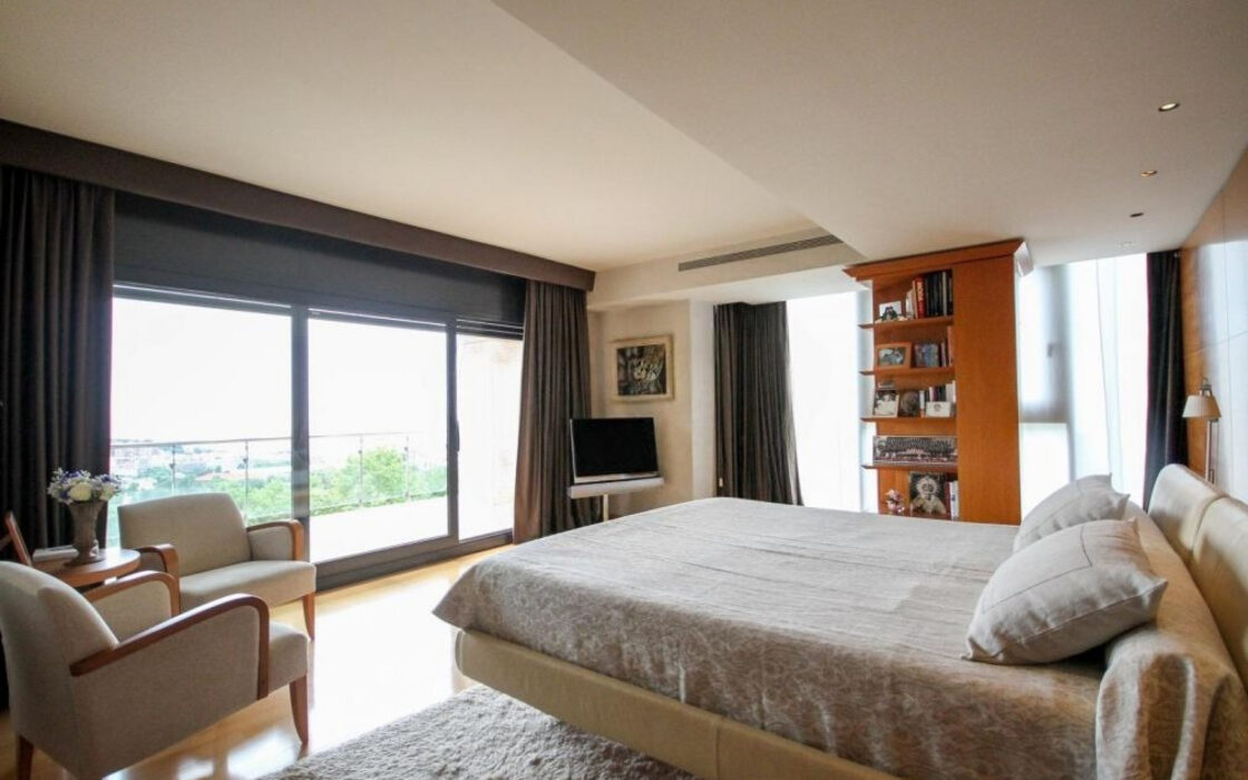 Особняк в Барселоні 1000 кв.м з чудовим видом