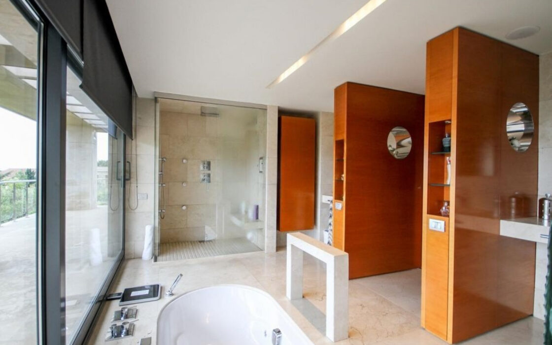 Особняк в Барселоні 1000 кв.м з чудовим видом