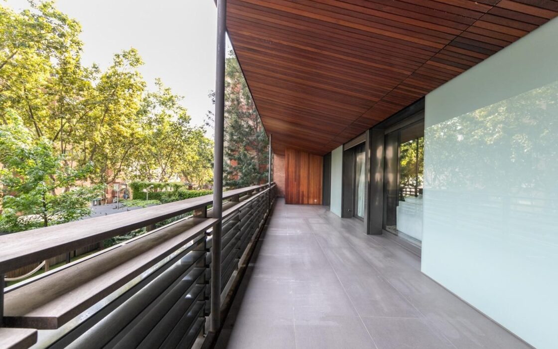 Квартира 500 кв.м з терасою в Барселоні на проспекті Бонанова