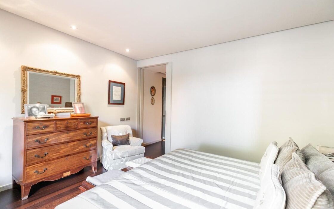 Квартира 500 кв.м з терасою в Барселоні на проспекті Бонанова