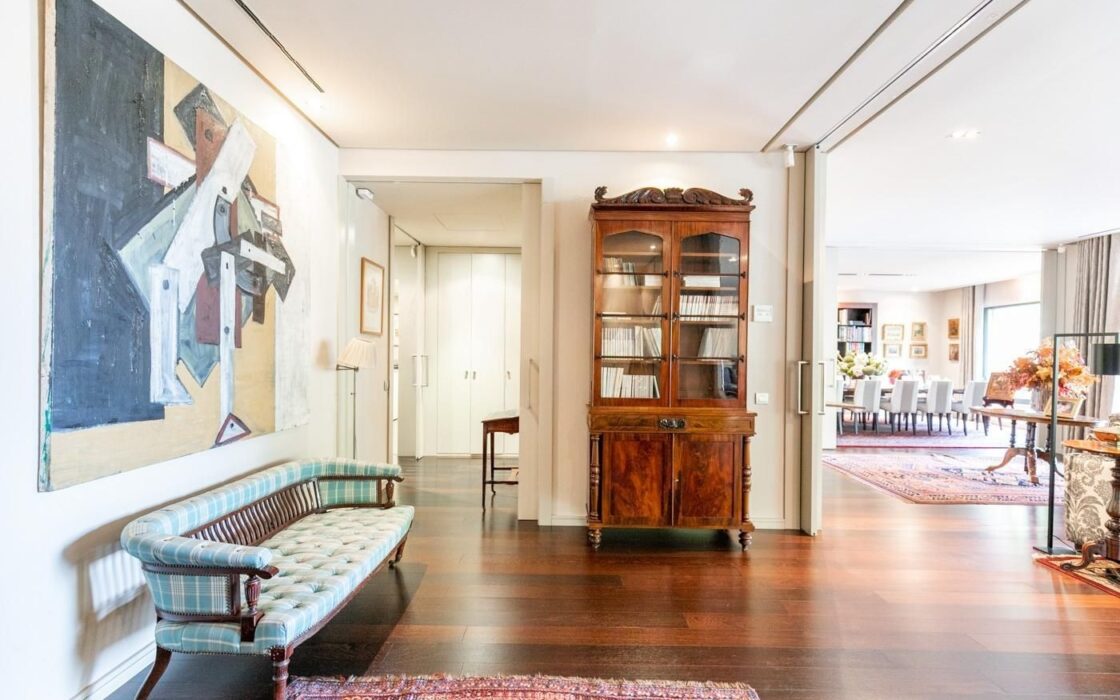 Квартира 500 кв.м з терасою в Барселоні на проспекті Бонанова