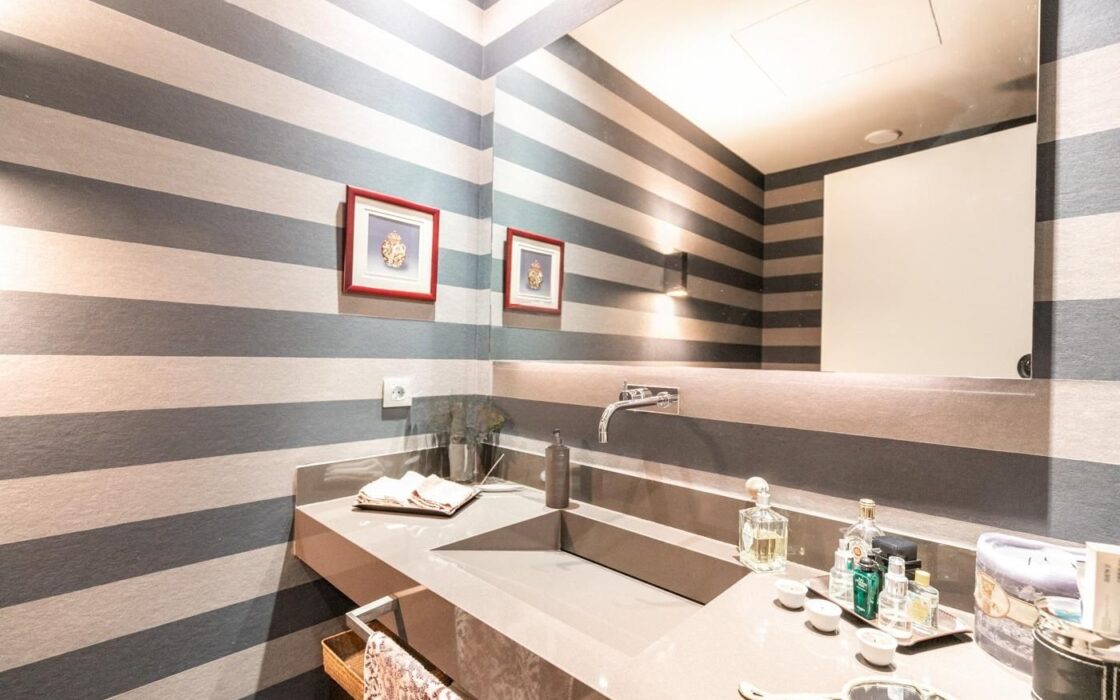 Квартира 500 кв.м з терасою в Барселоні на проспекті Бонанова