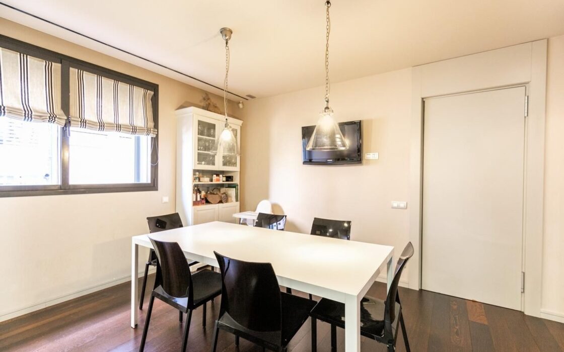 Квартира 500 кв.м з терасою в Барселоні на проспекті Бонанова