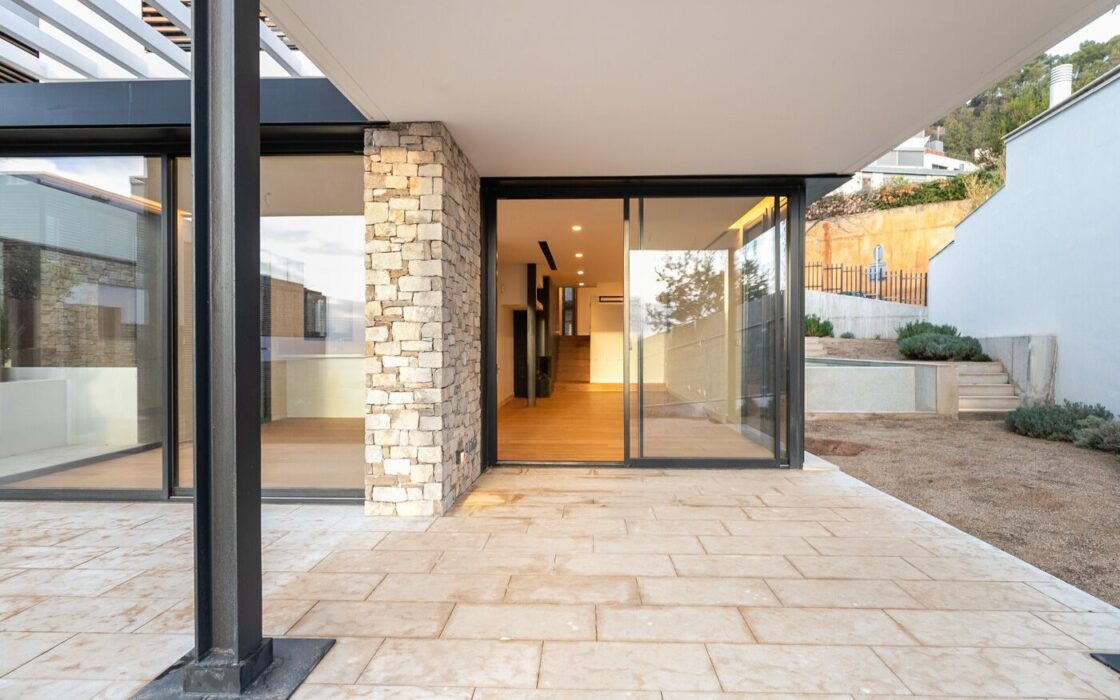 Новий розкішний будинок з басейном у Саррії, Барселона 498 кв.м