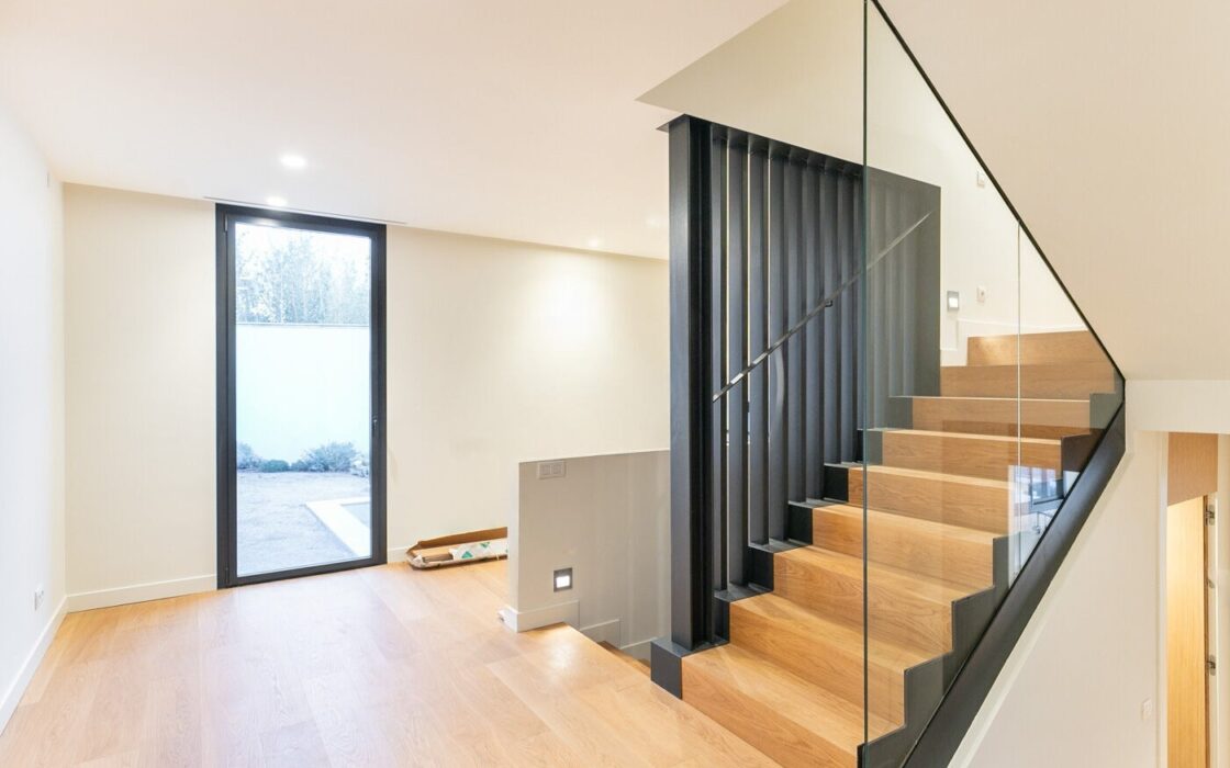 Новий розкішний будинок з басейном у Саррії, Барселона 498 кв.м