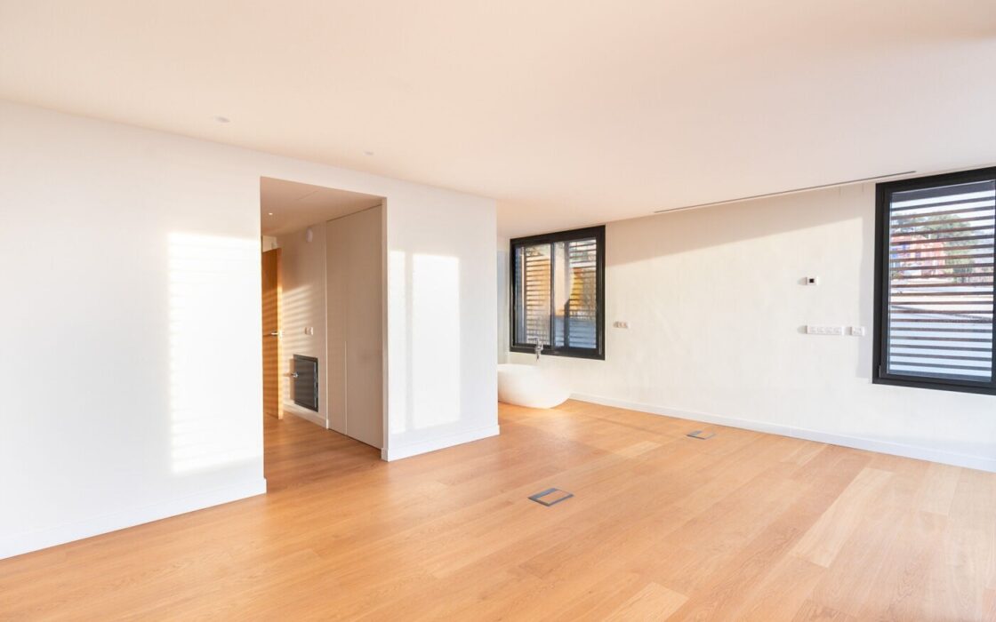 Новий розкішний будинок з басейном у Саррії, Барселона 498 кв.м