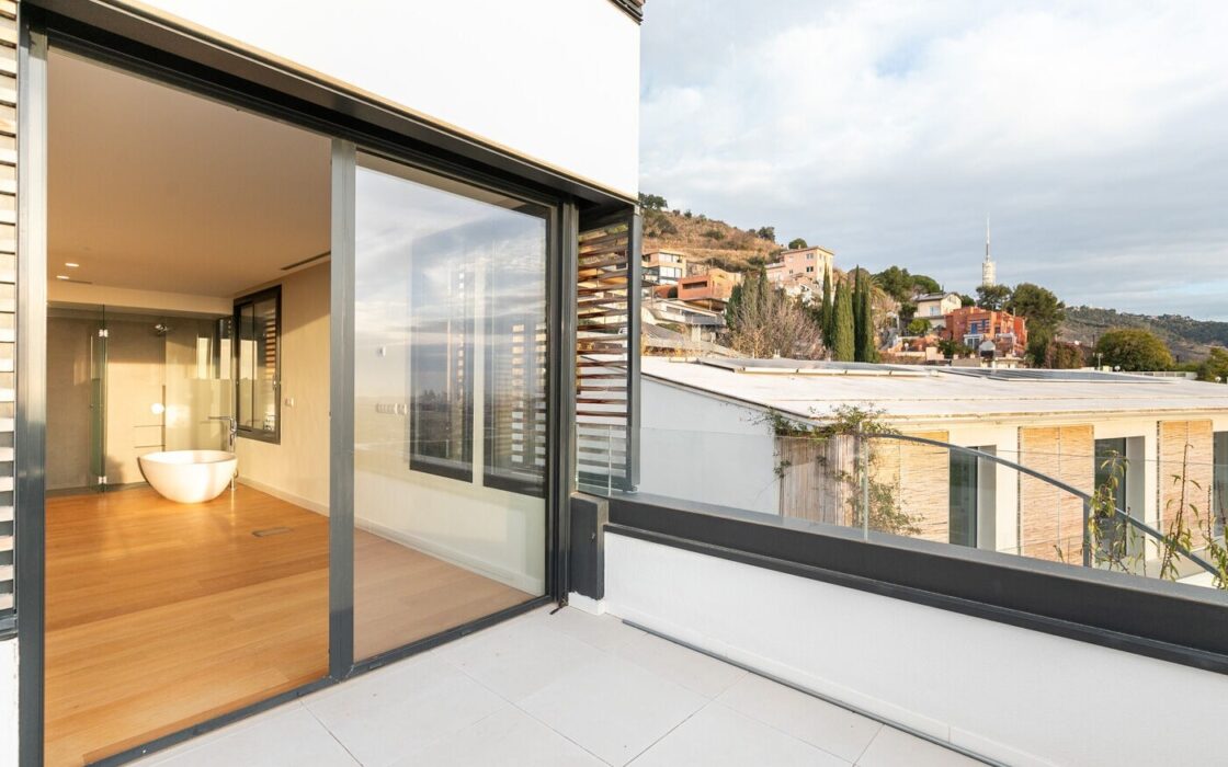 Новий розкішний будинок з басейном у Саррії, Барселона 498 кв.м