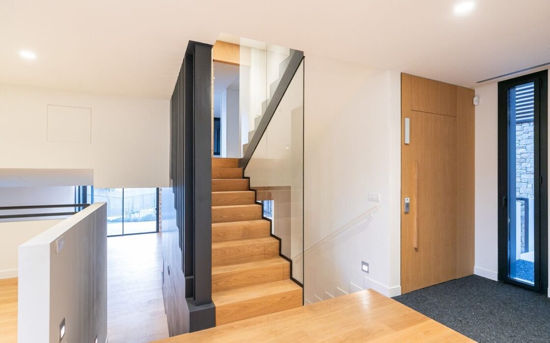 Новий розкішний будинок з басейном у Саррії, Барселона 498 кв.м