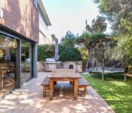 Особняк з басейном та панорамним видом у Саррії, Барселона