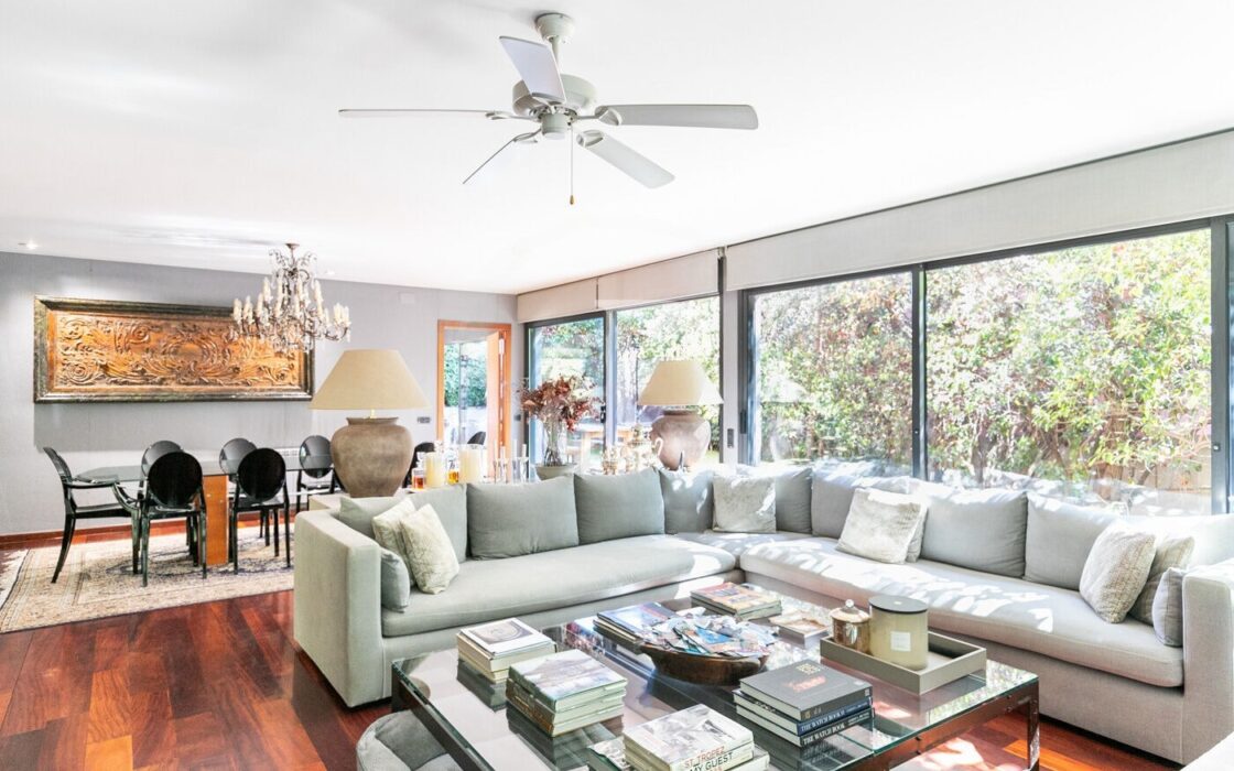 Особняк з басейном та панорамним видом у Саррії, Барселона