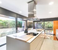 Особняк з басейном та панорамним видом у Саррії, Барселона