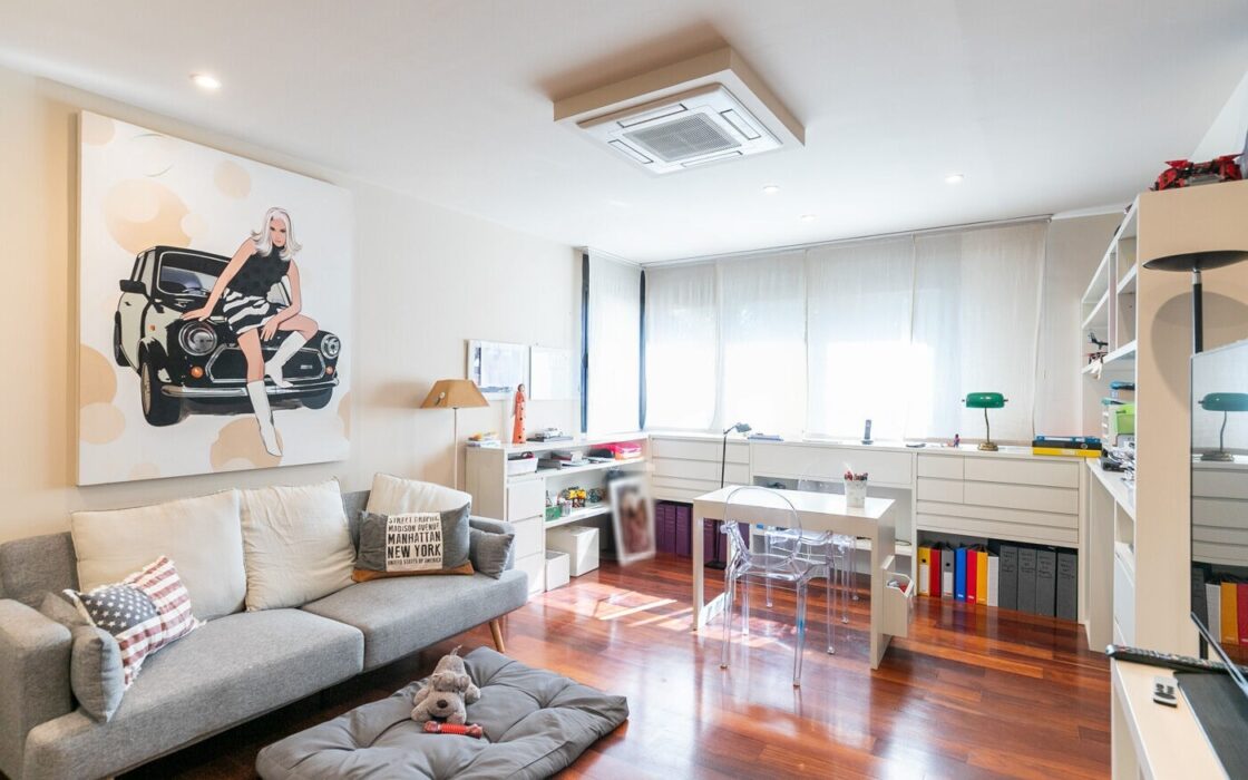 Особняк з басейном та панорамним видом у Саррії, Барселона