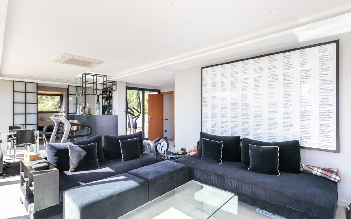 Особняк з басейном та панорамним видом у Саррії, Барселона