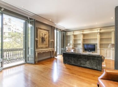 Квартира 220 кв.м з видом на Ла Педреру в Барселоні