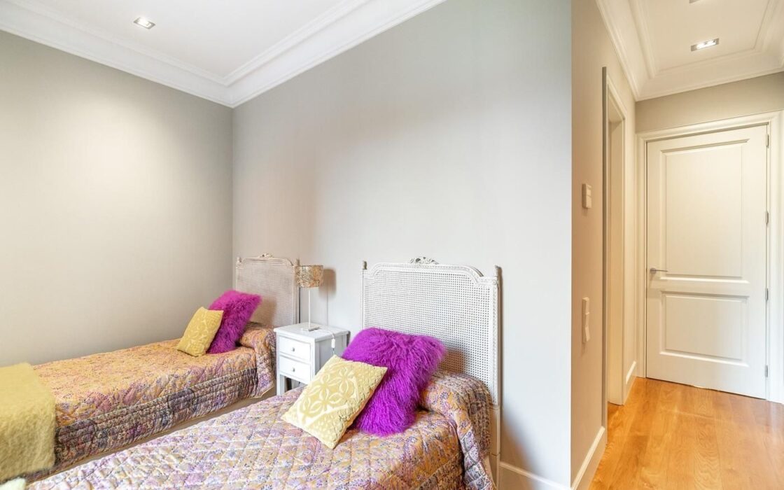 Квартира 220 кв.м з видом на Ла Педреру в Барселоні