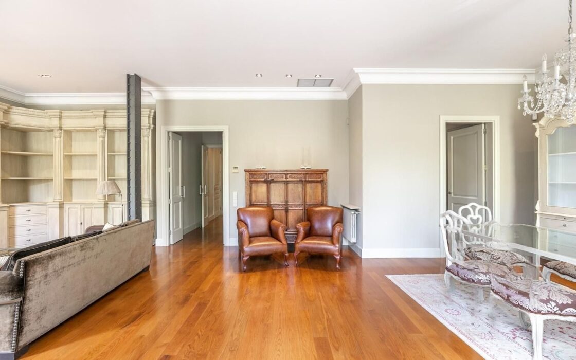 Квартира 220 кв.м з видом на Ла Педреру в Барселоні