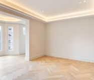 Отремонтированная квартира с террасой в Барселоне 279 кв.м