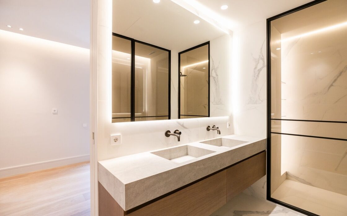 Отремонтированная квартира с террасой в Барселоне 279 кв.м