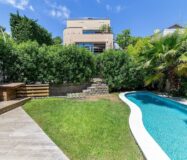 Елегантний особняк з басейном у Педральбесі, Барселона