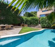 Елегантний особняк з басейном у Педральбесі, Барселона