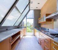 Елегантний особняк з басейном у Педральбесі, Барселона