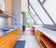 Елегантний особняк з басейном у Педральбесі, Барселона