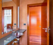 Елегантний особняк з басейном у Педральбесі, Барселона