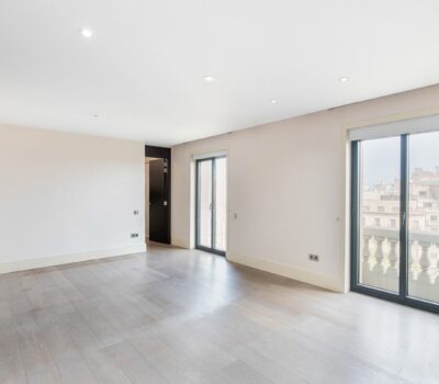 Квартира с видом на Ла Педреру в Барселоне 3 комнаты 140 кв.м