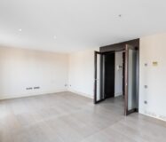 Квартира с видом на Ла Педреру в Барселоне 3 комнаты 140 кв.м