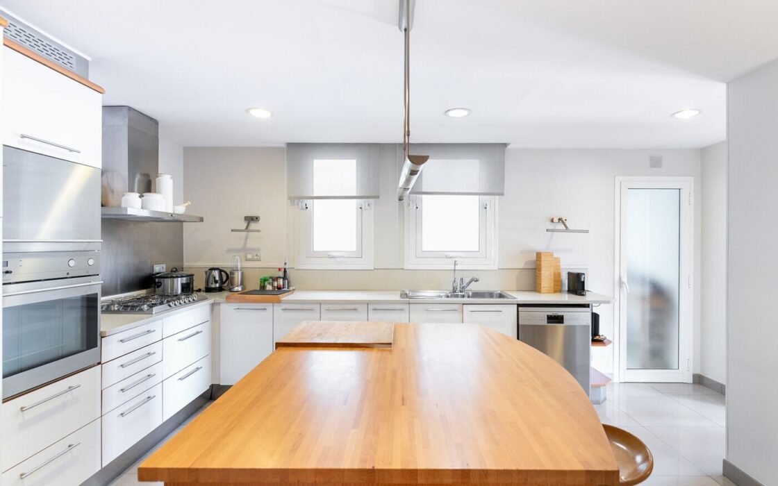 Эксклюзивный пентхаус с террасой в Педральбесе, 300 кв.м.