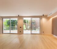 Квартира з терасою та паркуванням у Туро Парк, Барселона 200 кв.м