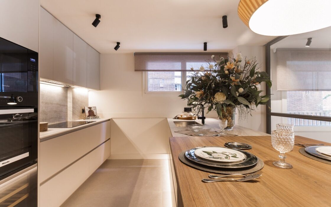 Квартира з терасою та паркуванням у Туро Парк, Барселона 200 кв.м