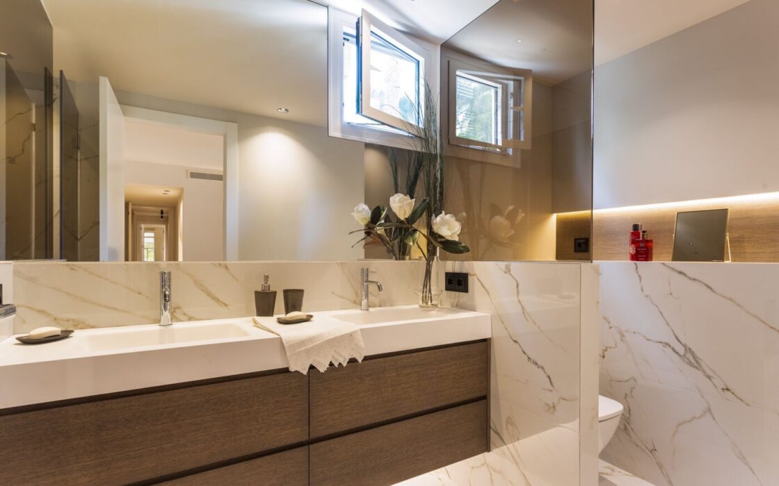 Квартира з терасою та паркуванням у Туро Парк, Барселона 200 кв.м