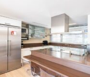 Будинок у Барселоні 437 кв.м з терасою та видом на Гауді