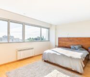 Будинок у Барселоні 437 кв.м з терасою та видом на Гауді