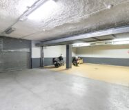 Будинок у Барселоні 437 кв.м з терасою та видом на Гауді