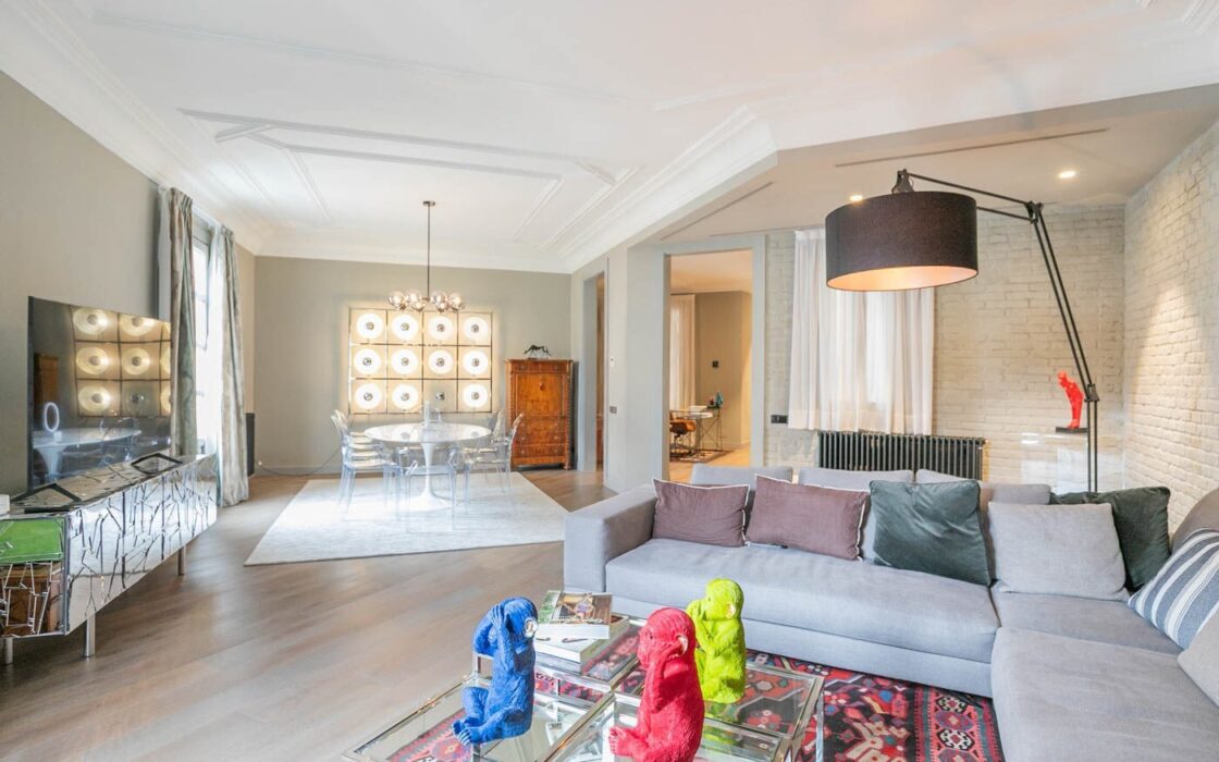 Просторная квартира с террасой в Эшампле, Барселона 3 комнаты